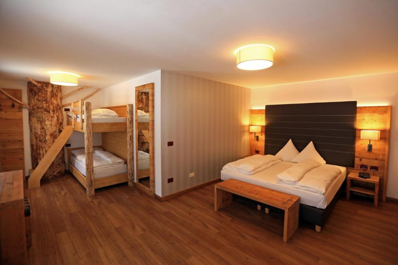 Hotel Astoria Canazei Εξωτερικό φωτογραφία