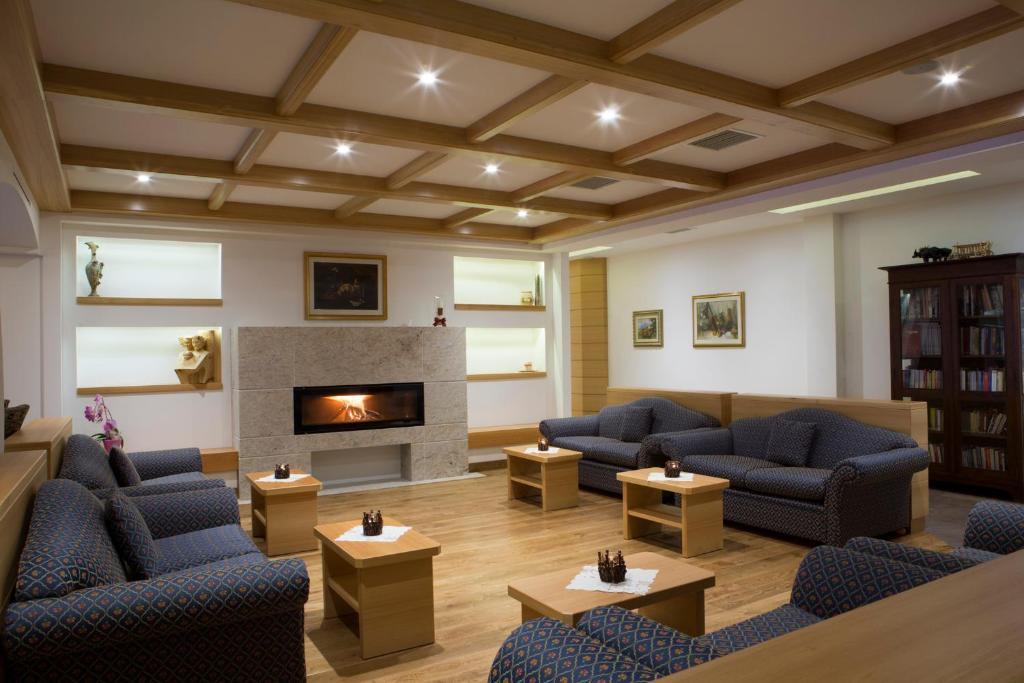Hotel Astoria Canazei Εξωτερικό φωτογραφία